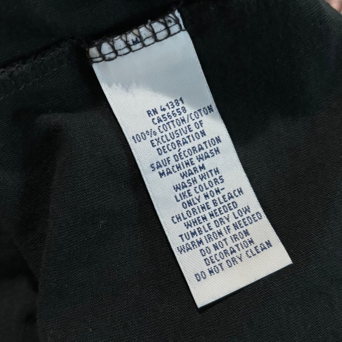 폴로 랄프로렌 블랙 스몰로고 브이넥 반팔티 상품이미지4