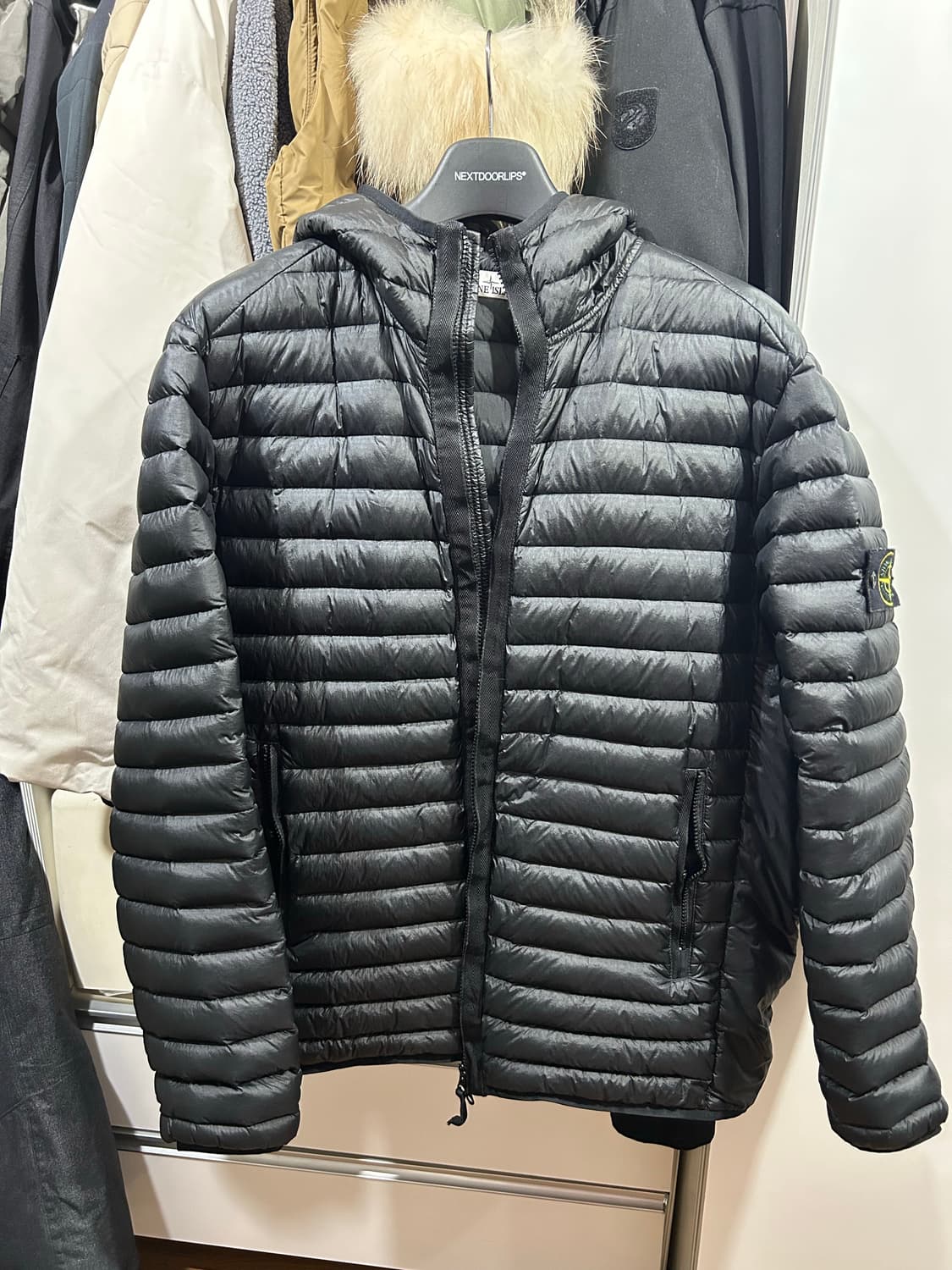 스톤아일랜드 룸우븐 경량패딩 xl 상품이미지1