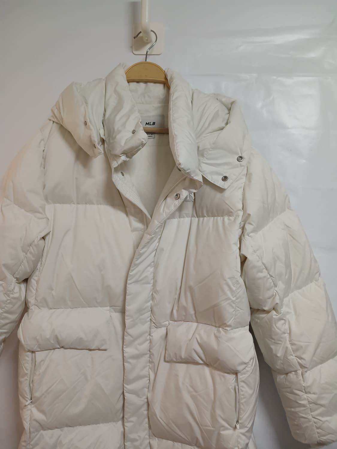 (160,95)MLB 뉴욕양키즈 롱패딩 화이트 상품이미지3