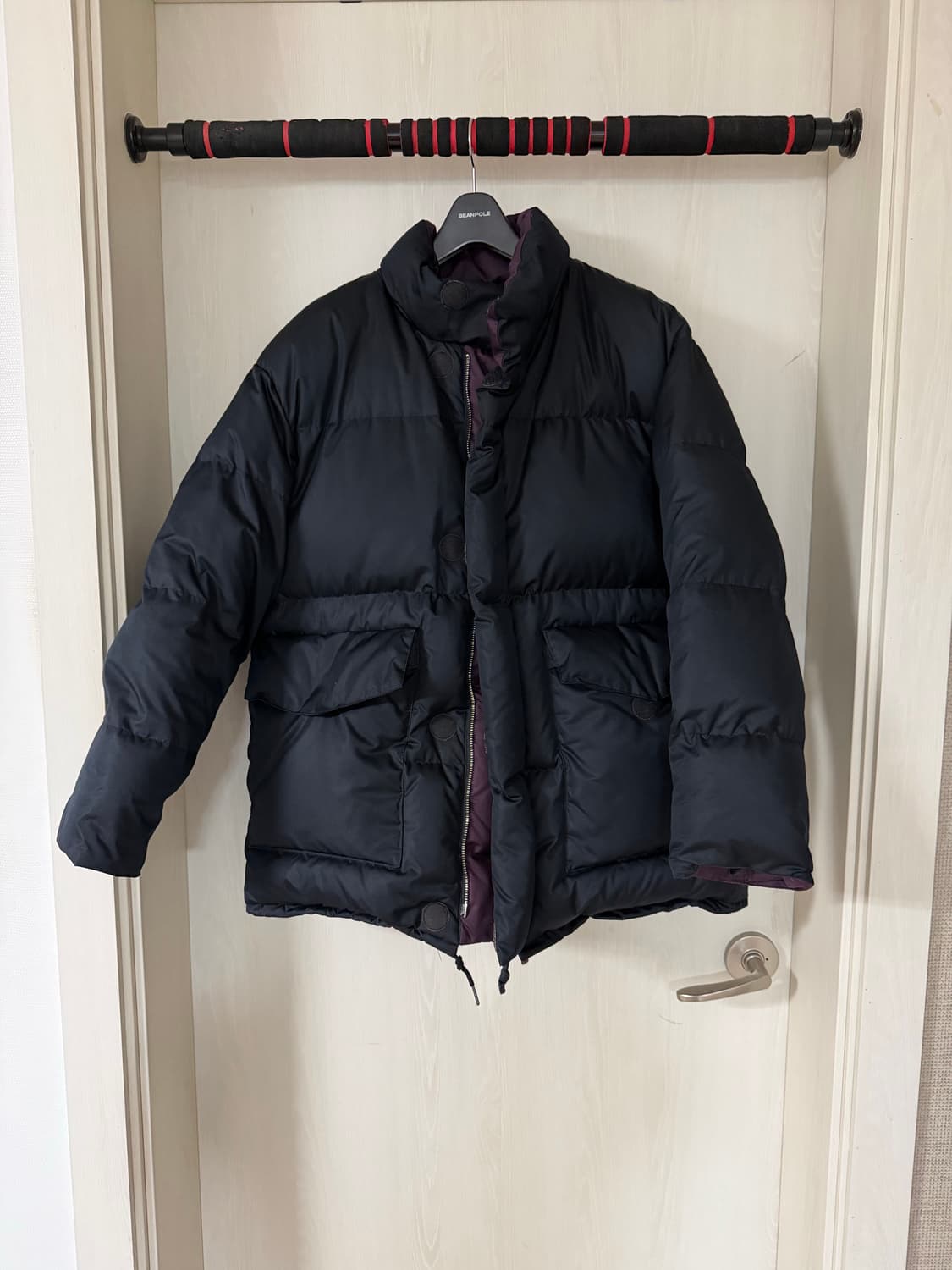 비긴202 리버시블 구스다운 캡틴선샤인 익스페디션 모티브 패딩 상품이미지3