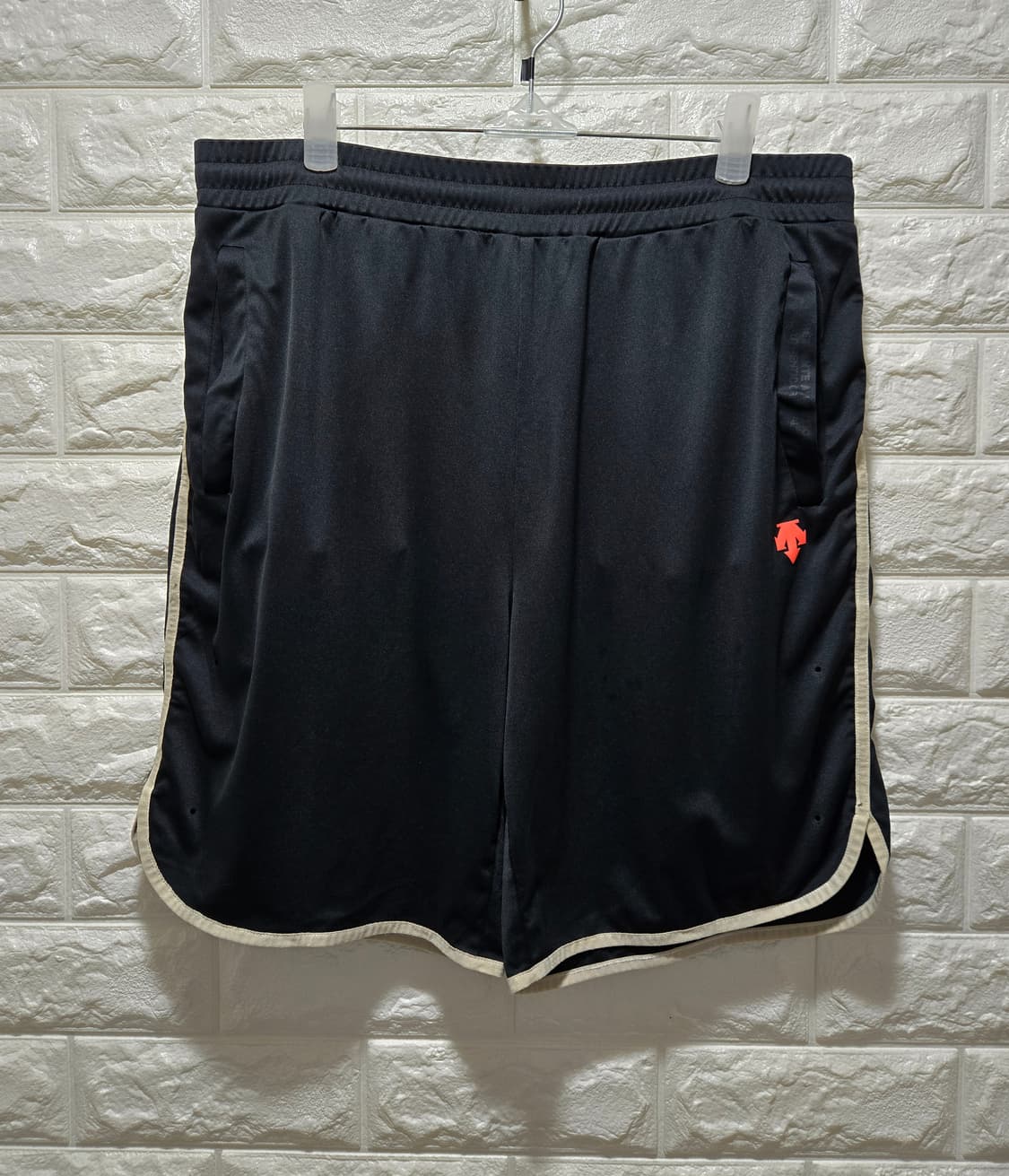 데상트 쉴드컴포 쇼츠 스포츠 반바지 36~38 상품이미지1