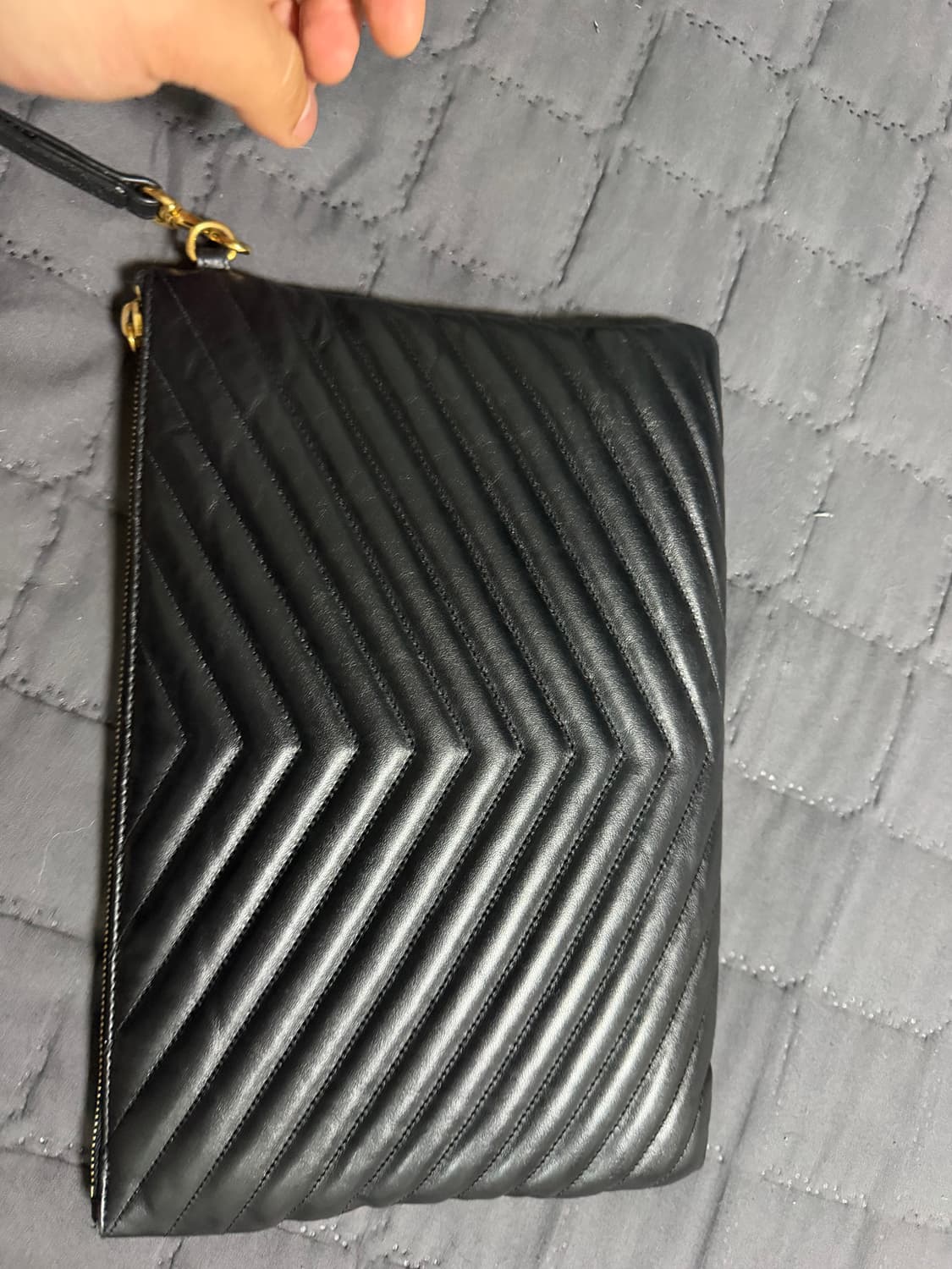생로랑 클러치 팝니다 상품이미지2