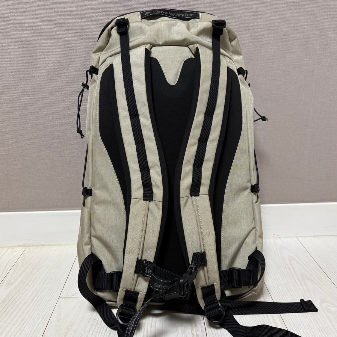 앤드원더 and wander 헤더 백팩 상품이미지6