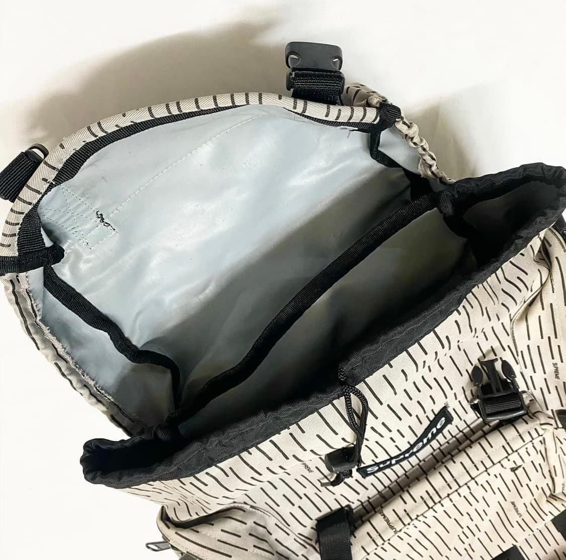 슈프림 03ss 레인드롭 카모 백팩 상품이미지3