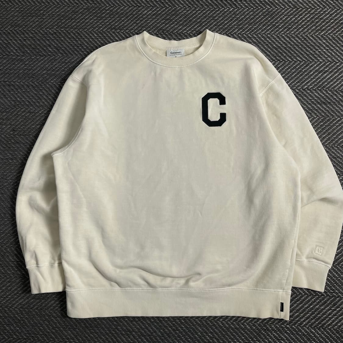 커버낫 C로고 박시핏 크림 맨투맨 y 3870 상품이미지2