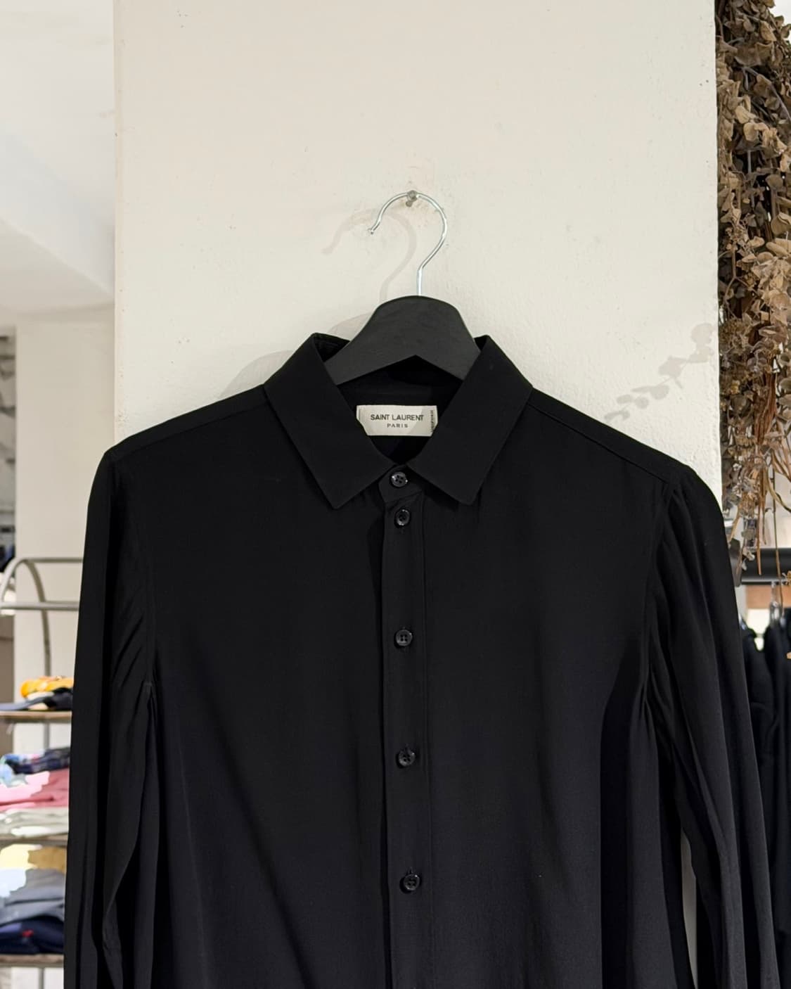 생로랑 유니폼 블랙 클래식 셔츠 상품이미지4