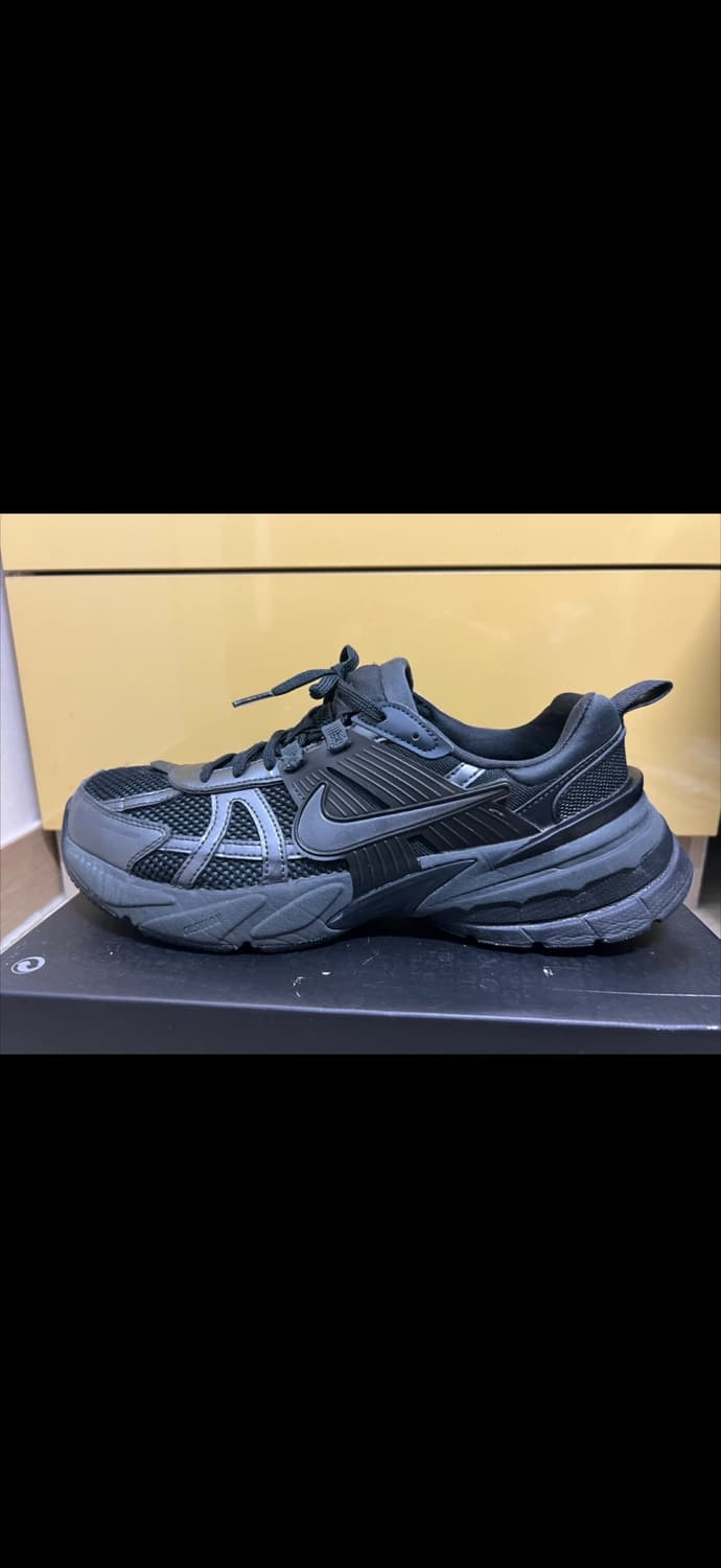 나이키 V2K 런 블랙 280 상품이미지1