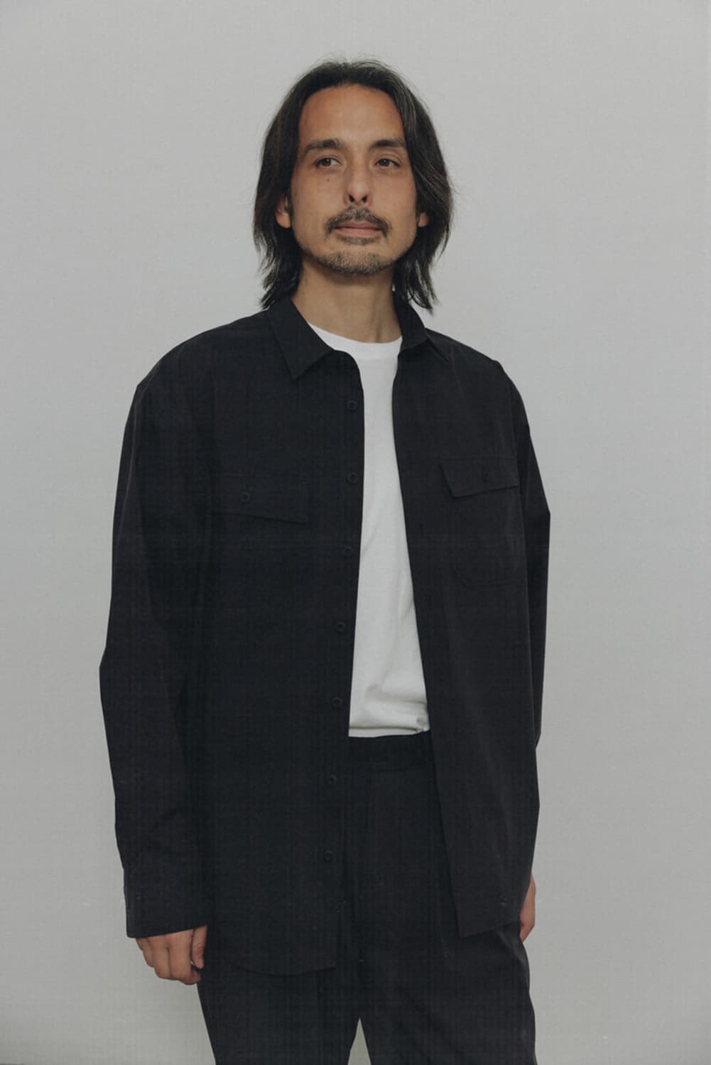 [2] 오토매틱포더피플 크로스 포켓 셔츠 CHARCOAL BLACK 상품이미지3