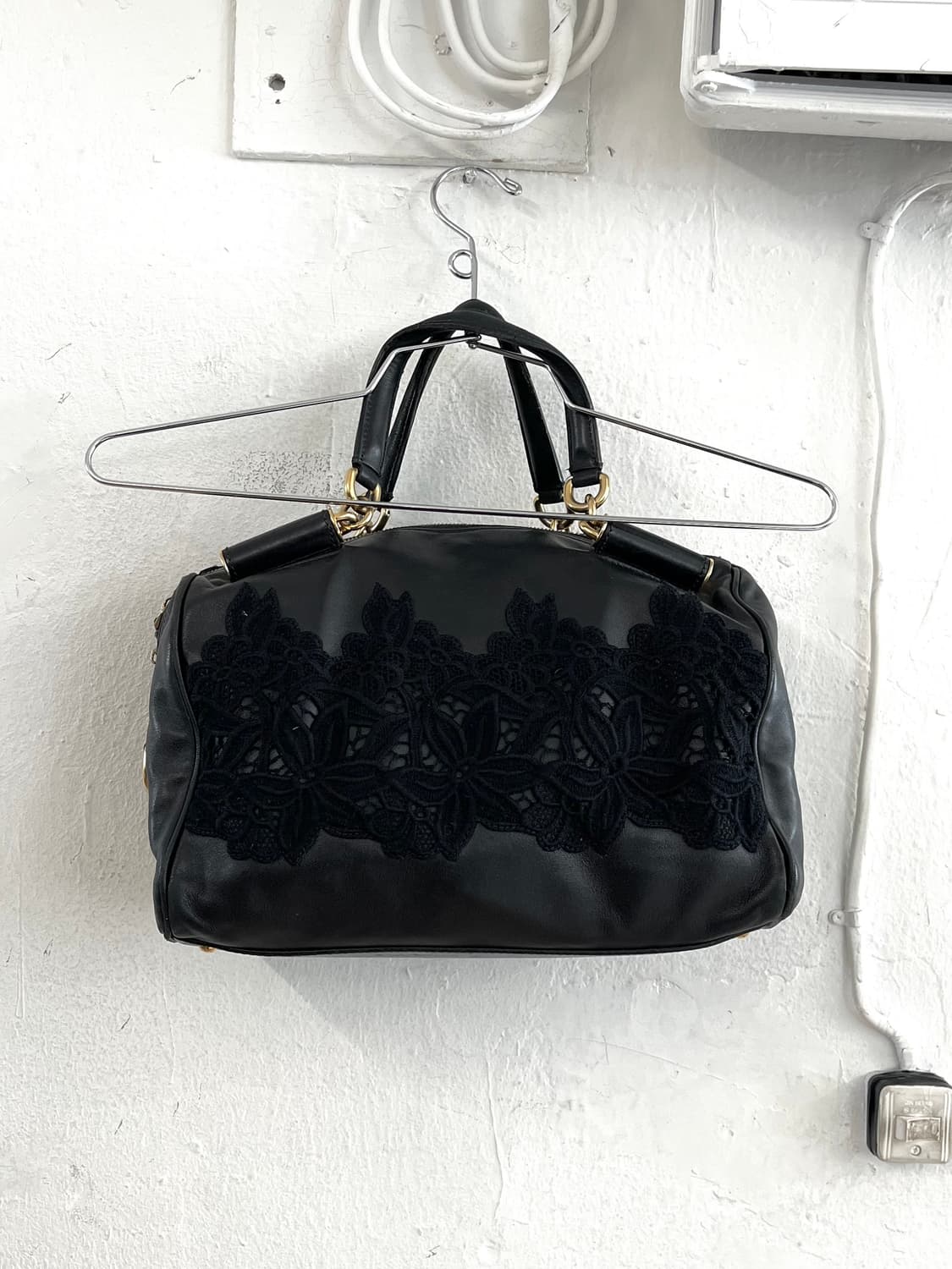 돌체앤가바나 2011 런웨이 아카이브 플라워 레이스 레더백 상품이미지10