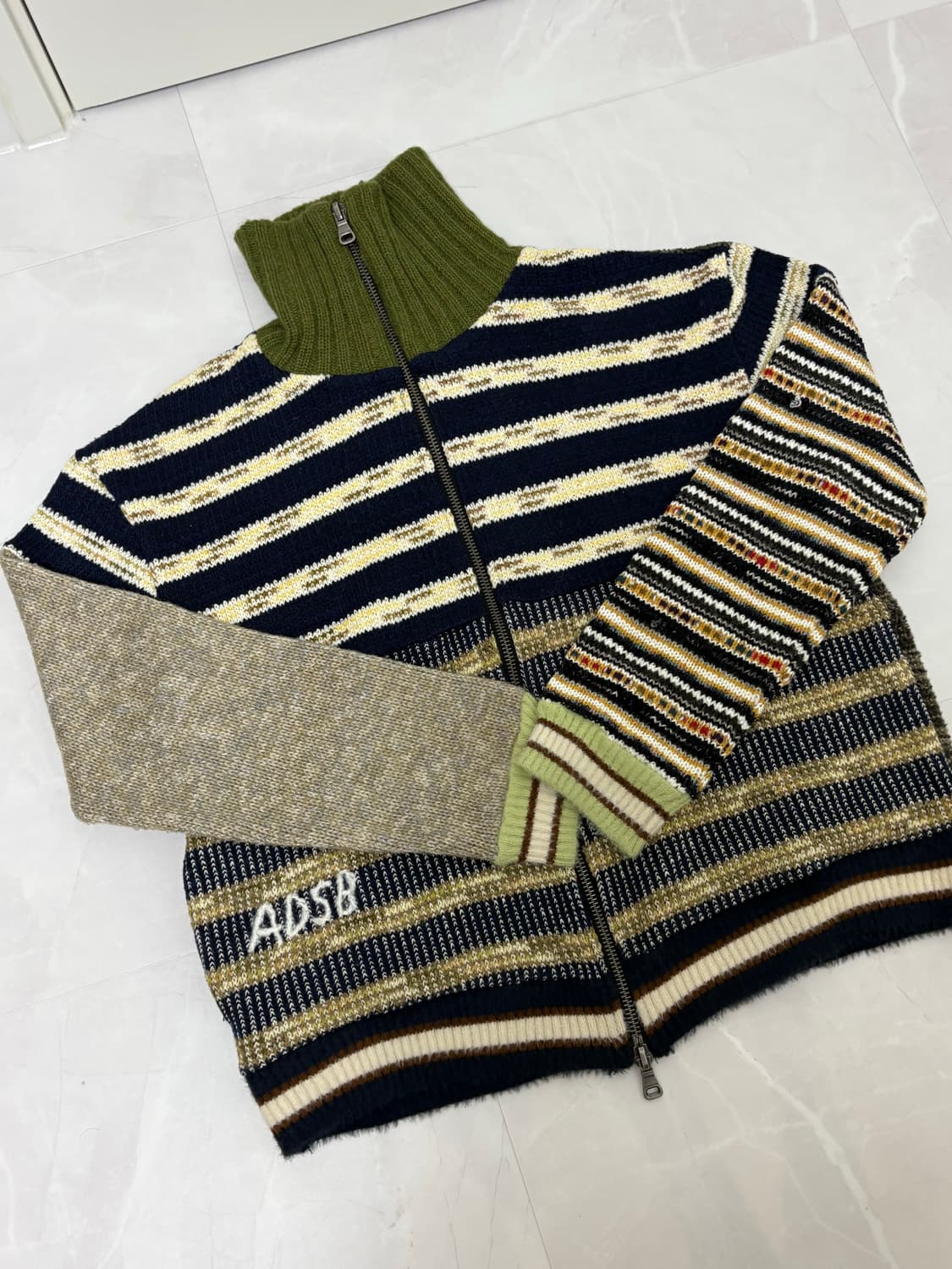 앤더슨벨 니트집업  상품이미지1