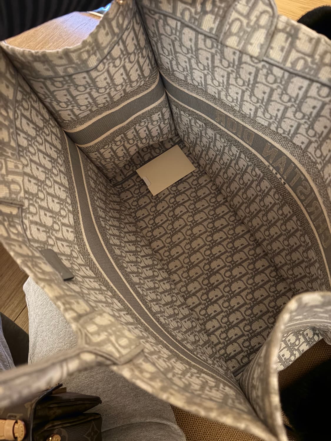 디올 오블리크 북토트백 라지 [번x케어 인증] 상품이미지3