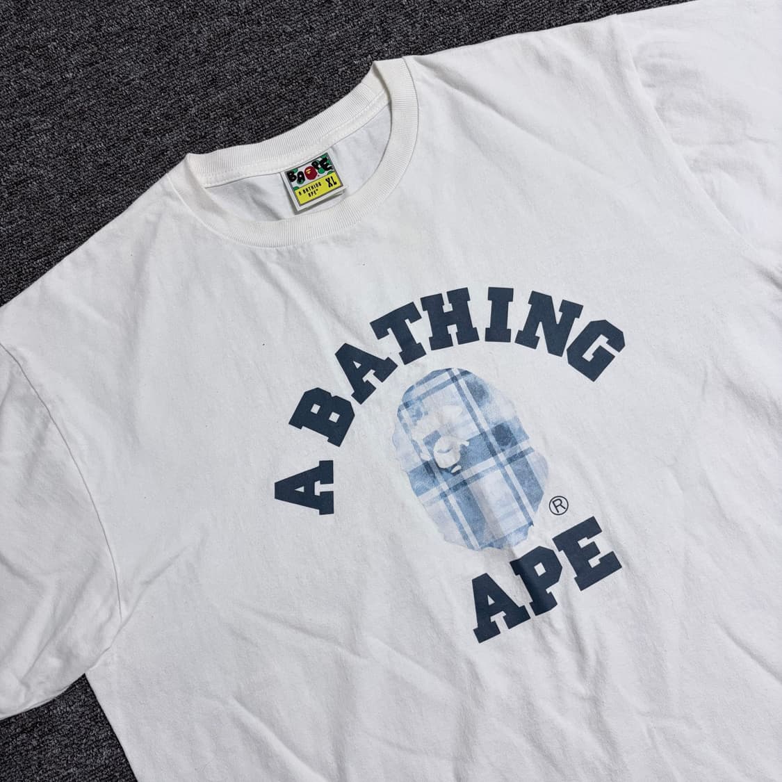 베이프 블리치드 체크 컬리지 티셔츠 상품이미지3