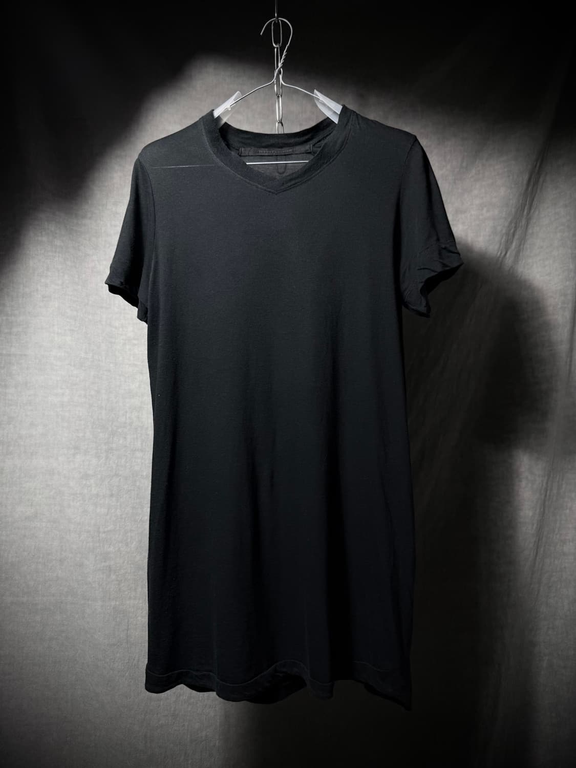 Julius 15SS ’prism;‘ Silk Blend V-Neck T 상품이미지2