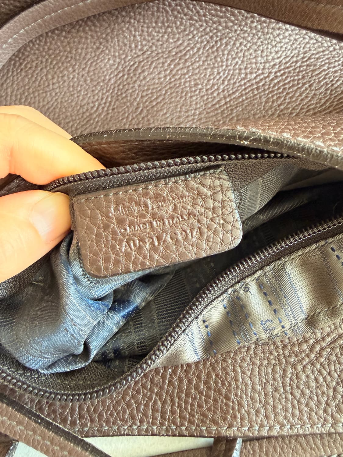 페레가모 정품 쇼퍼백 브라운 상품이미지7