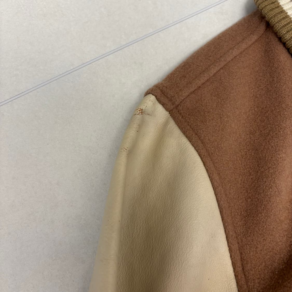 빔즈 레더 바시티 자켓 상품이미지5