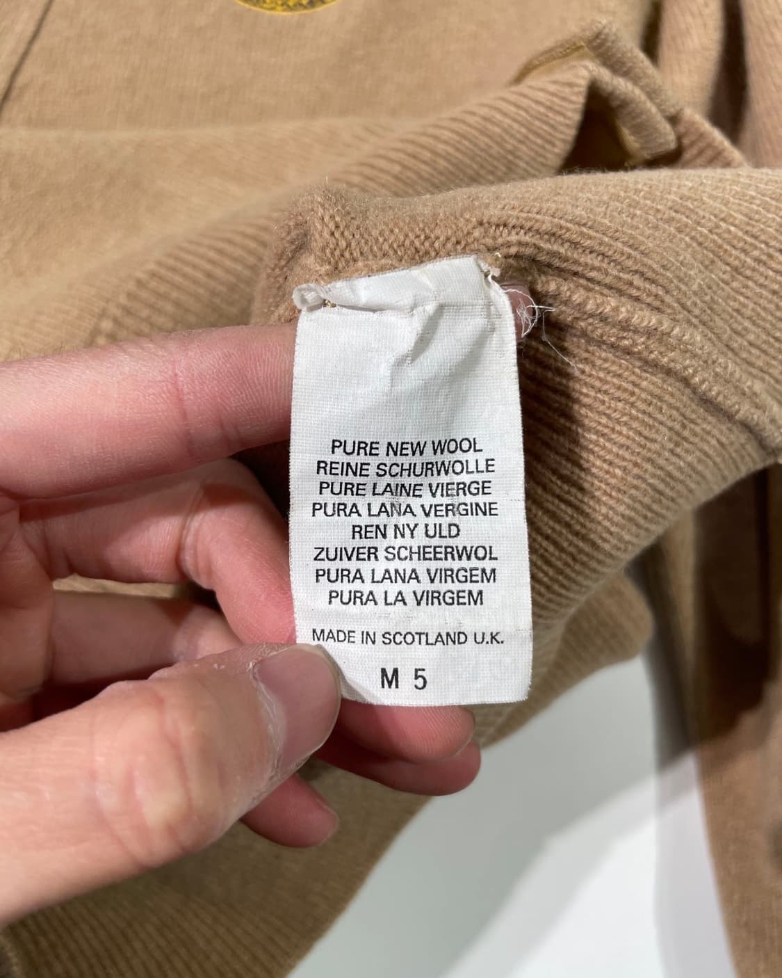 버버리 베이지 크래프트 로고 울 가디건 상품이미지8