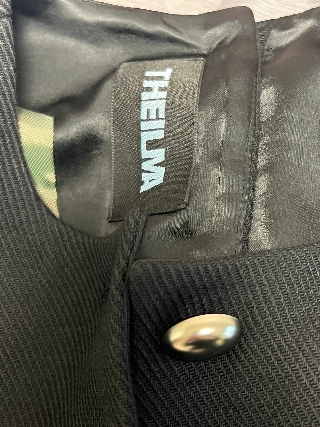 더일마 블랙 크롭 울자켓 상품이미지2