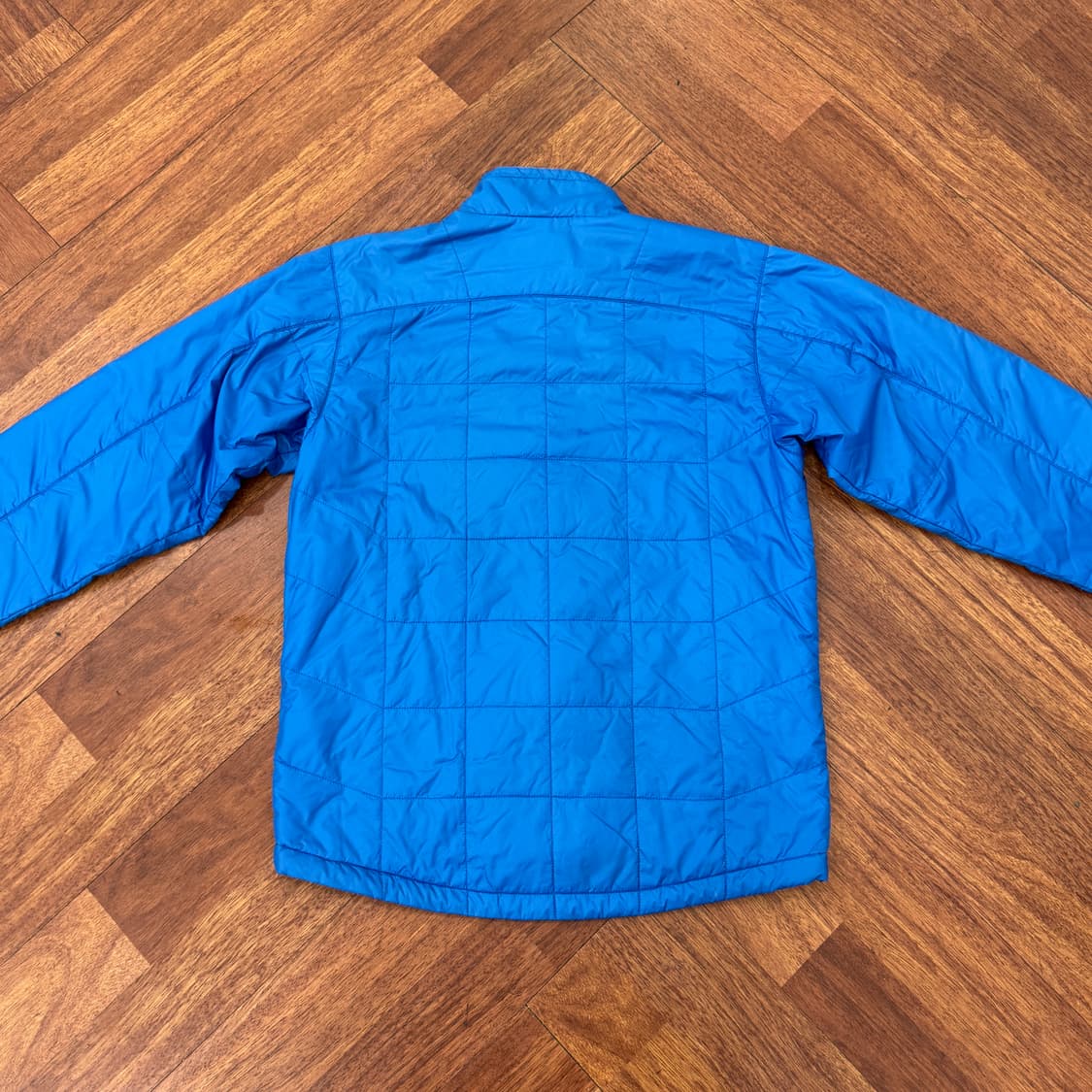 M(100) 아웃도어리서치 니오플룸 자켓  상품이미지2