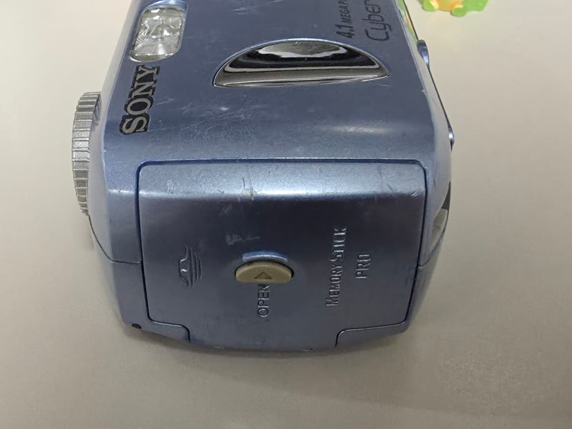 SONY 사이버샷 DSC-P73 빈티지 디지털카메라 상품이미지3