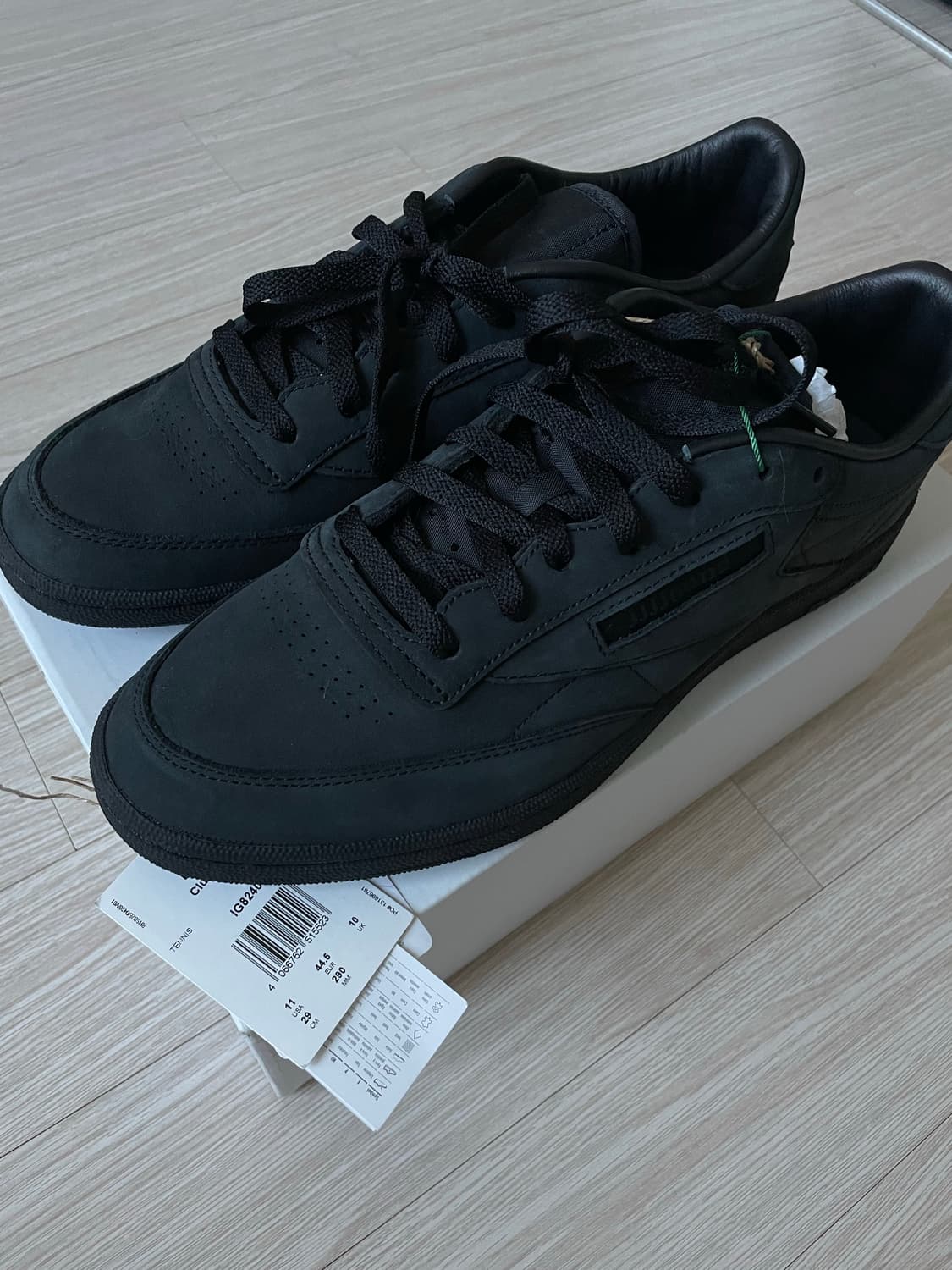 리복 자운드 클럽C 트리플 블랙 상품이미지1