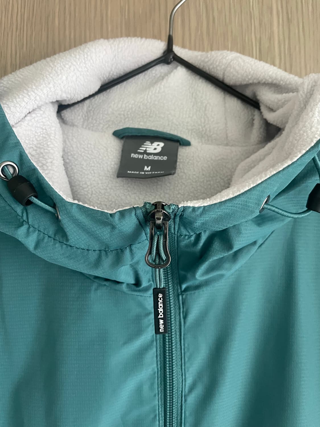 뉴발란스 모리걸 하구미 청록 후디 윈드브레이커 상품이미지2