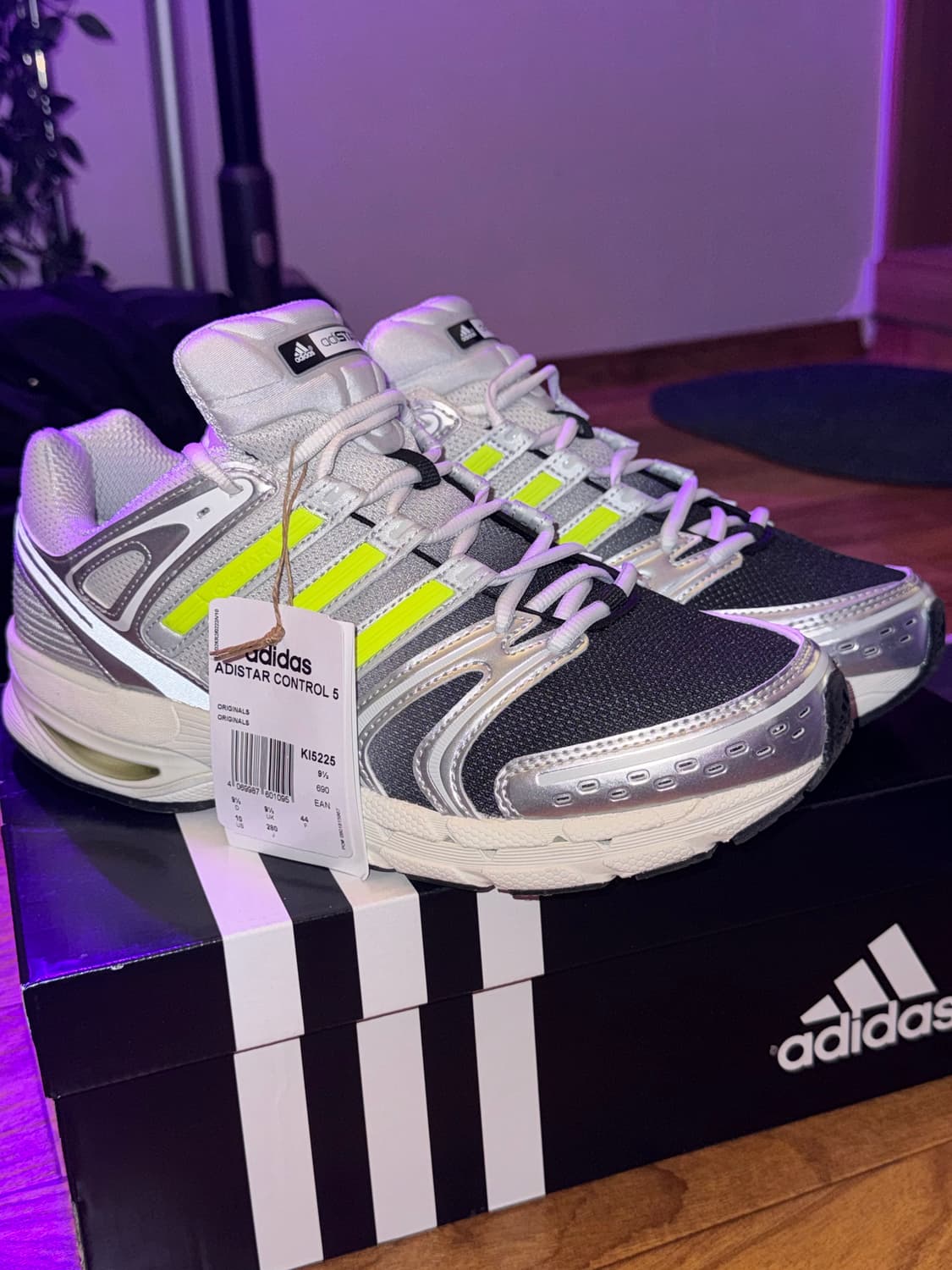 아디스타 컨트롤 5 - 블랙:솔라옐로우 280 상품이미지3