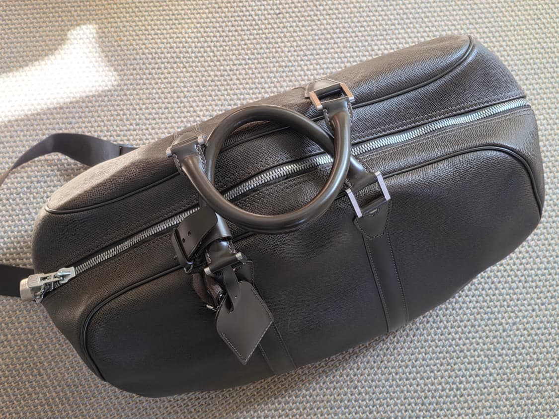 신품급 루이비통 클래식 타이가 통가죽 켄탈 키폴 보스턴백 상품이미지4