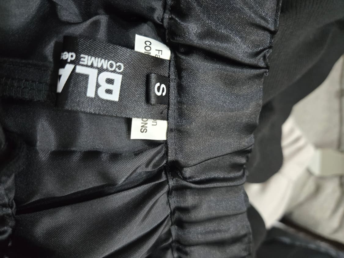블랙 꼼데가르송 새틴플리츠스커트 2023 aw 상품이미지4