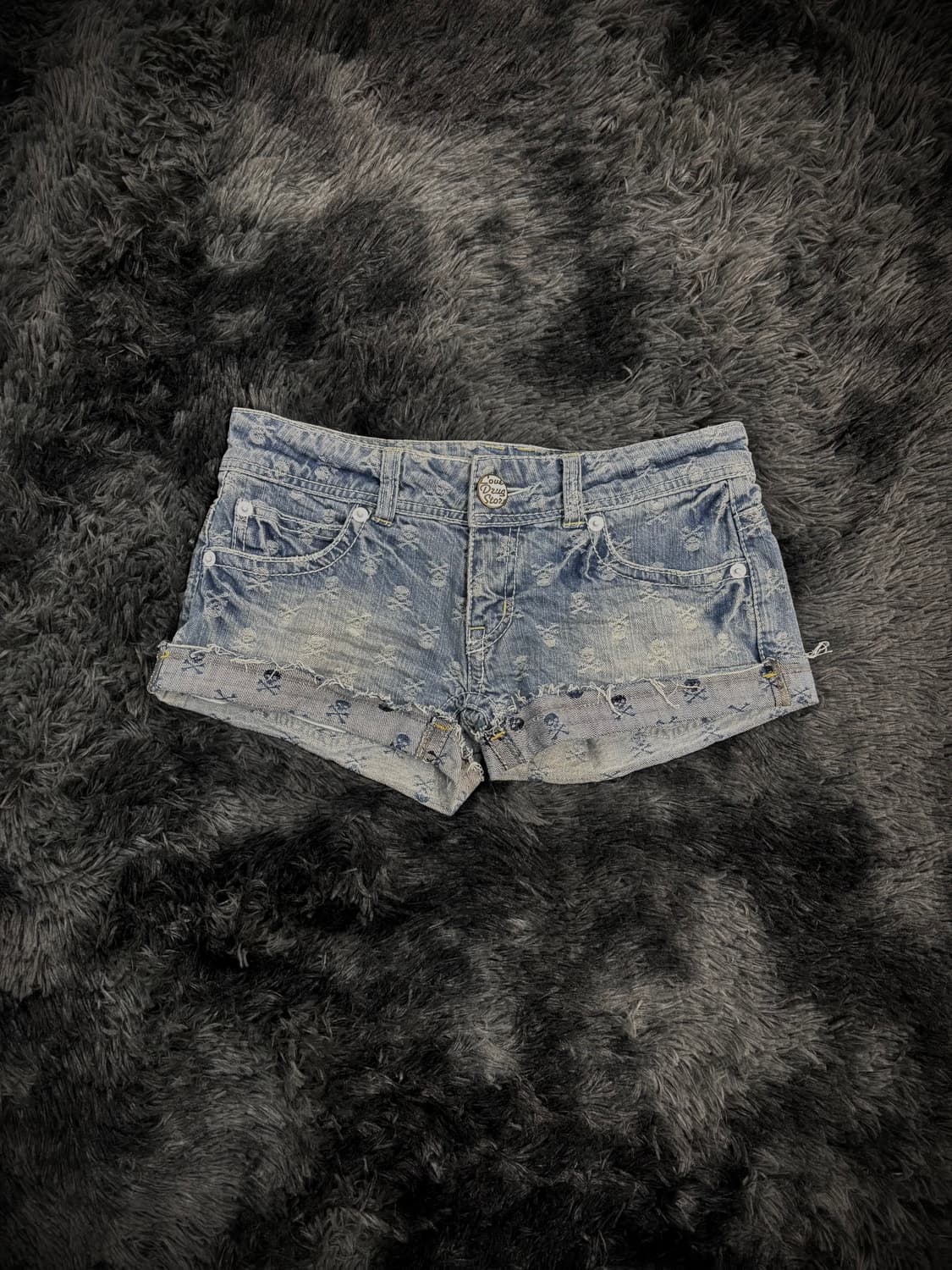 해골패턴 자수 화이트 워싱 연청 숏팬츠 상품이미지1