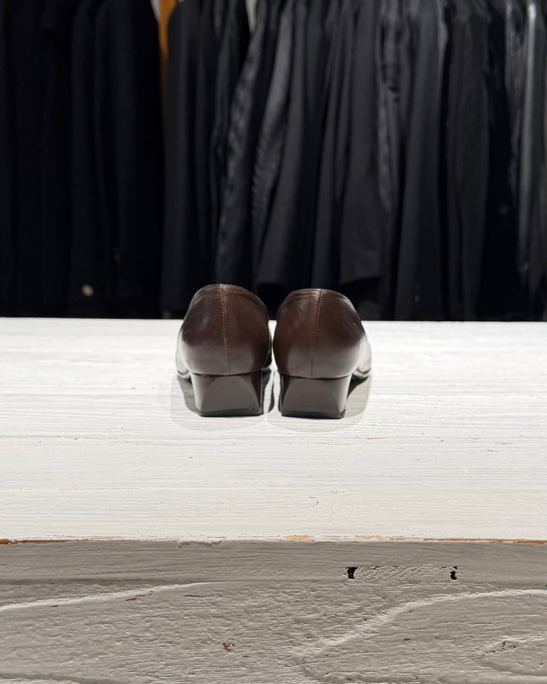 보테가 베네타 다크브라운 BV 로고 펌프스 상품이미지5