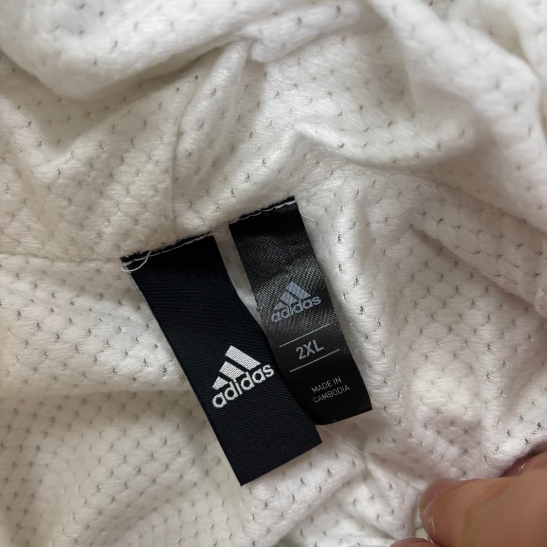 아디다스 이큅먼트 화이트 후드 바람막이 상품이미지3