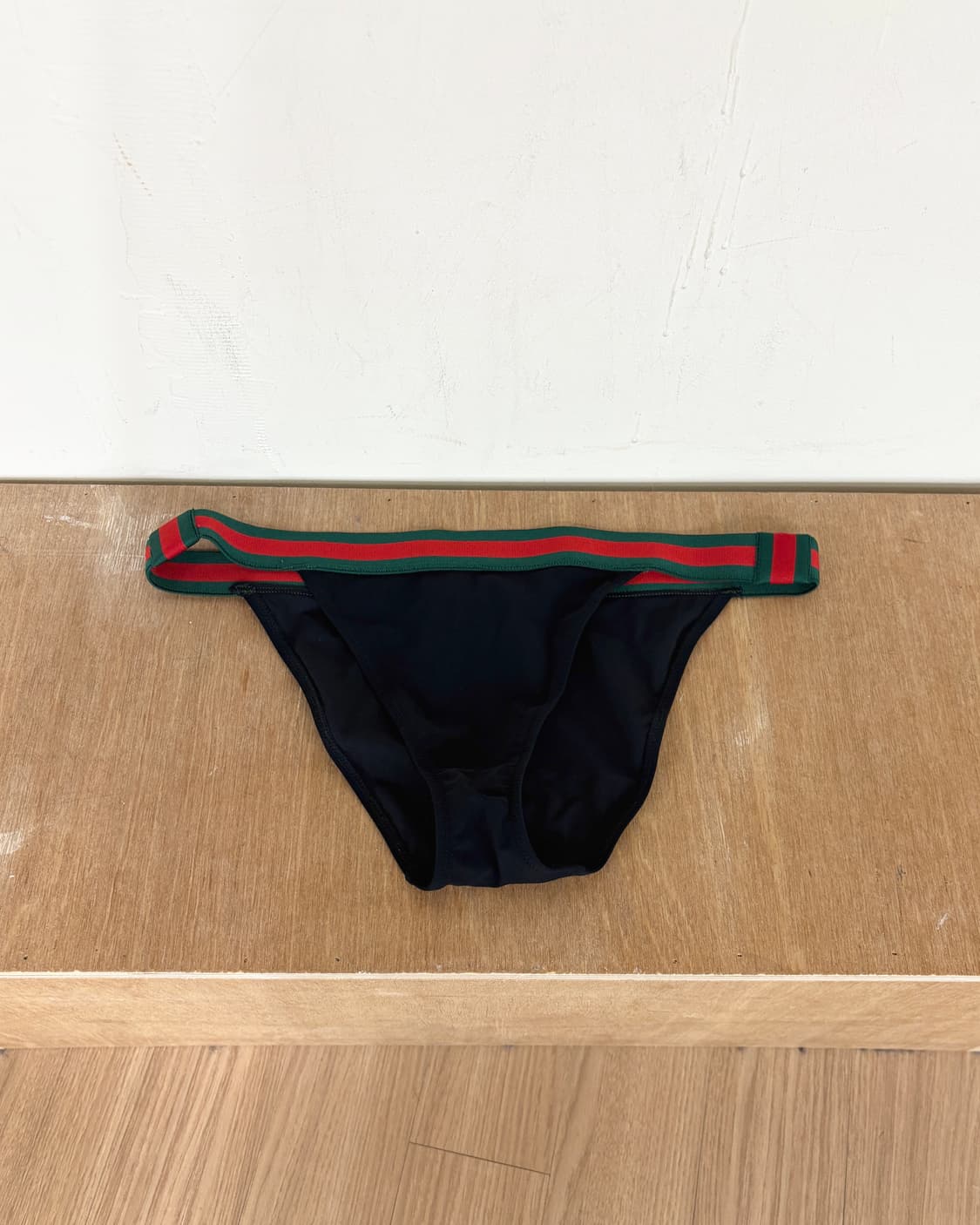구찌 블랙 웹 스트라이프 비키니 상품이미지4