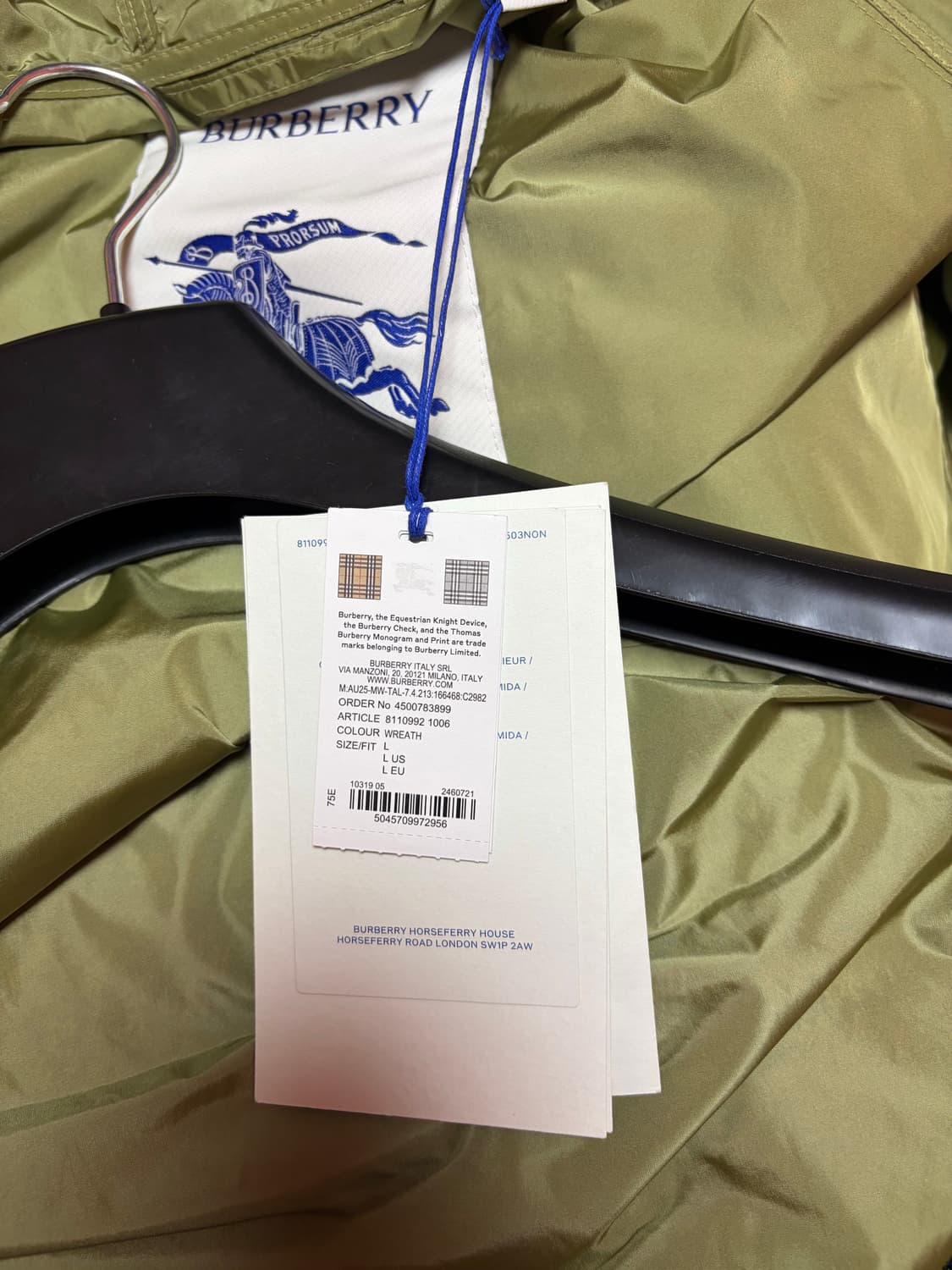 주말만 이가격)버버리 나일론 자켓 with EKD patch 판매합니다 상품이미지7