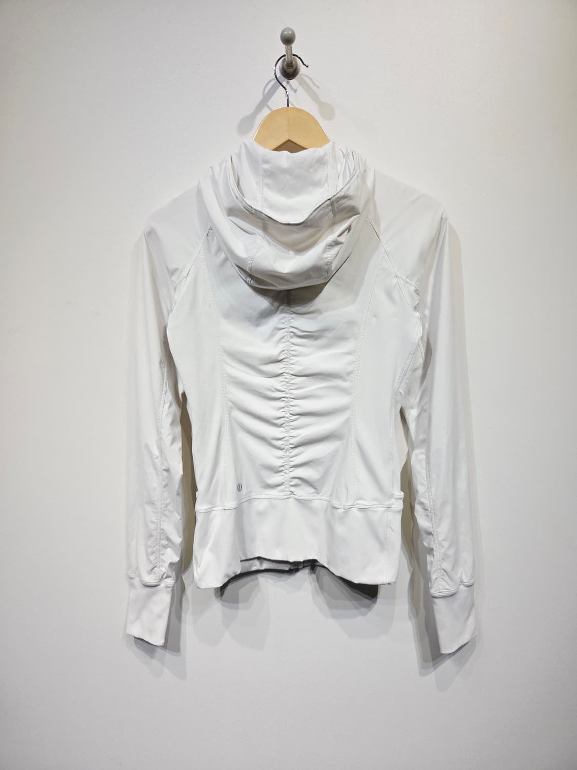 룰루레몬 뒷면 셔링 후드 집업 자켓 화이트 상품이미지7