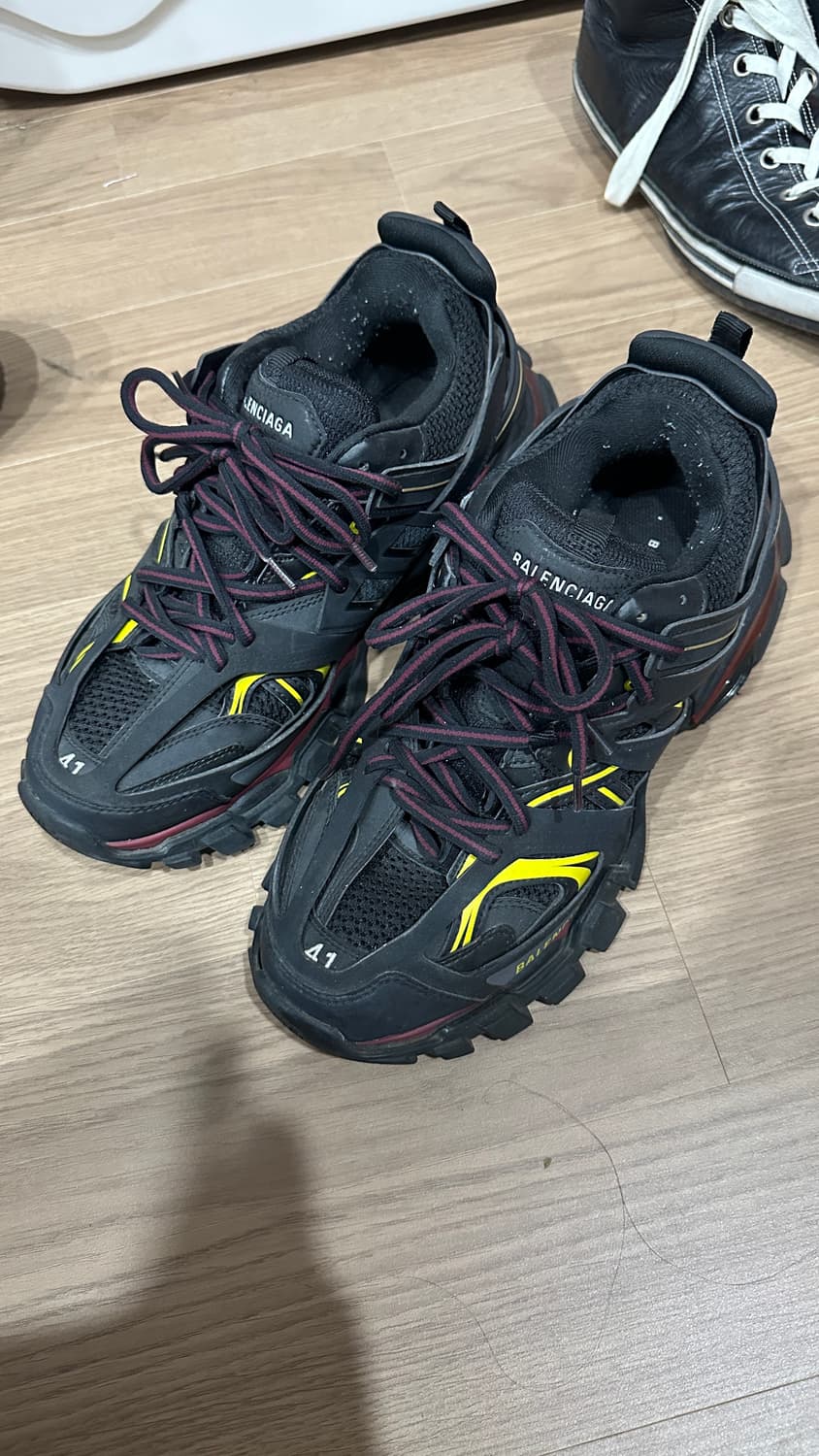 발렌시아가 트랙 41 상품이미지1