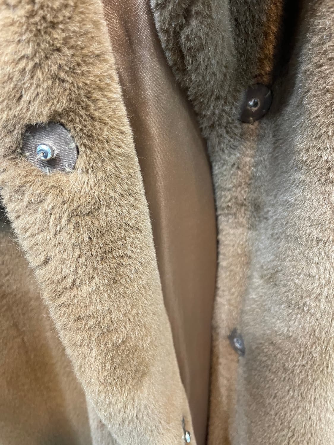 더오픈프로덕트 에코퍼 밍크 롱코트 상품이미지4