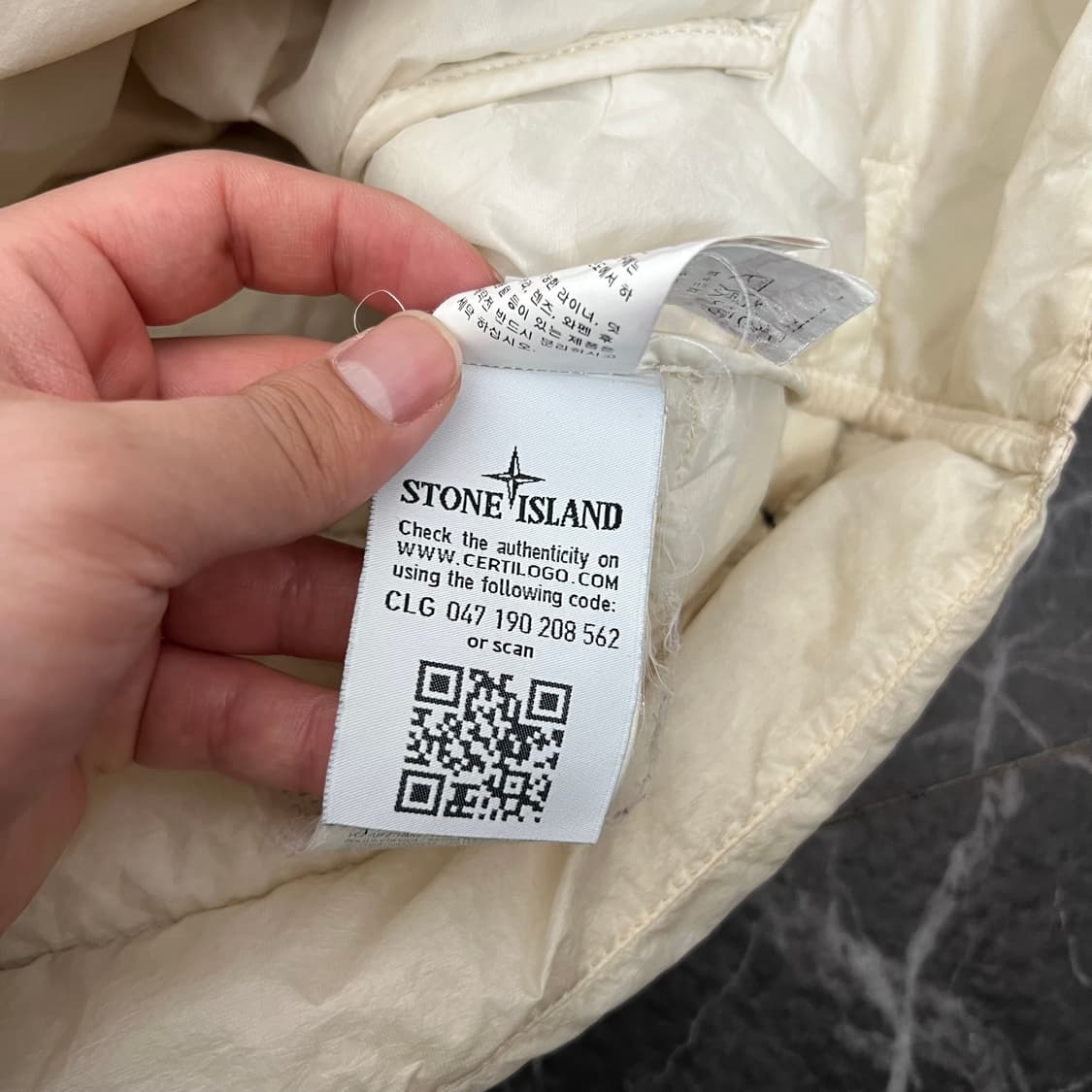 스톤아일랜드 와펜 나일론 경량 베스트 상품이미지9