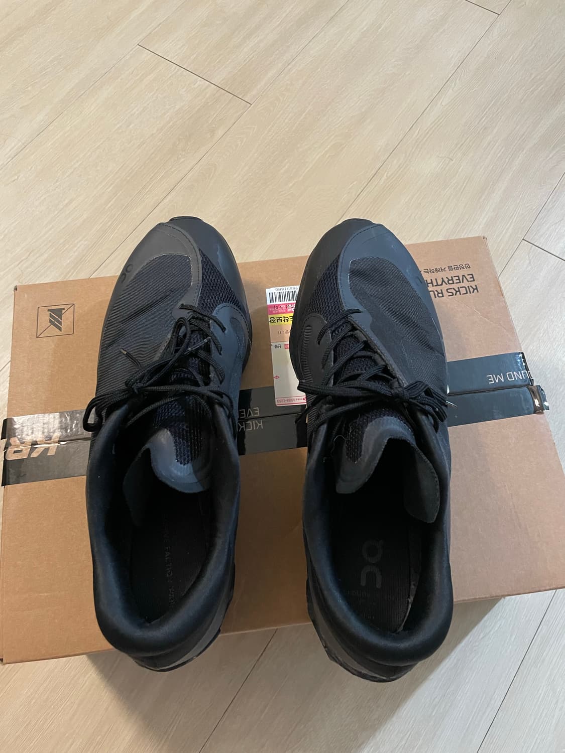 (265) 온 러닝 x 포스트아카이브팩션 파프 클라우드벤쳐 피크올블랙 상품이미지5