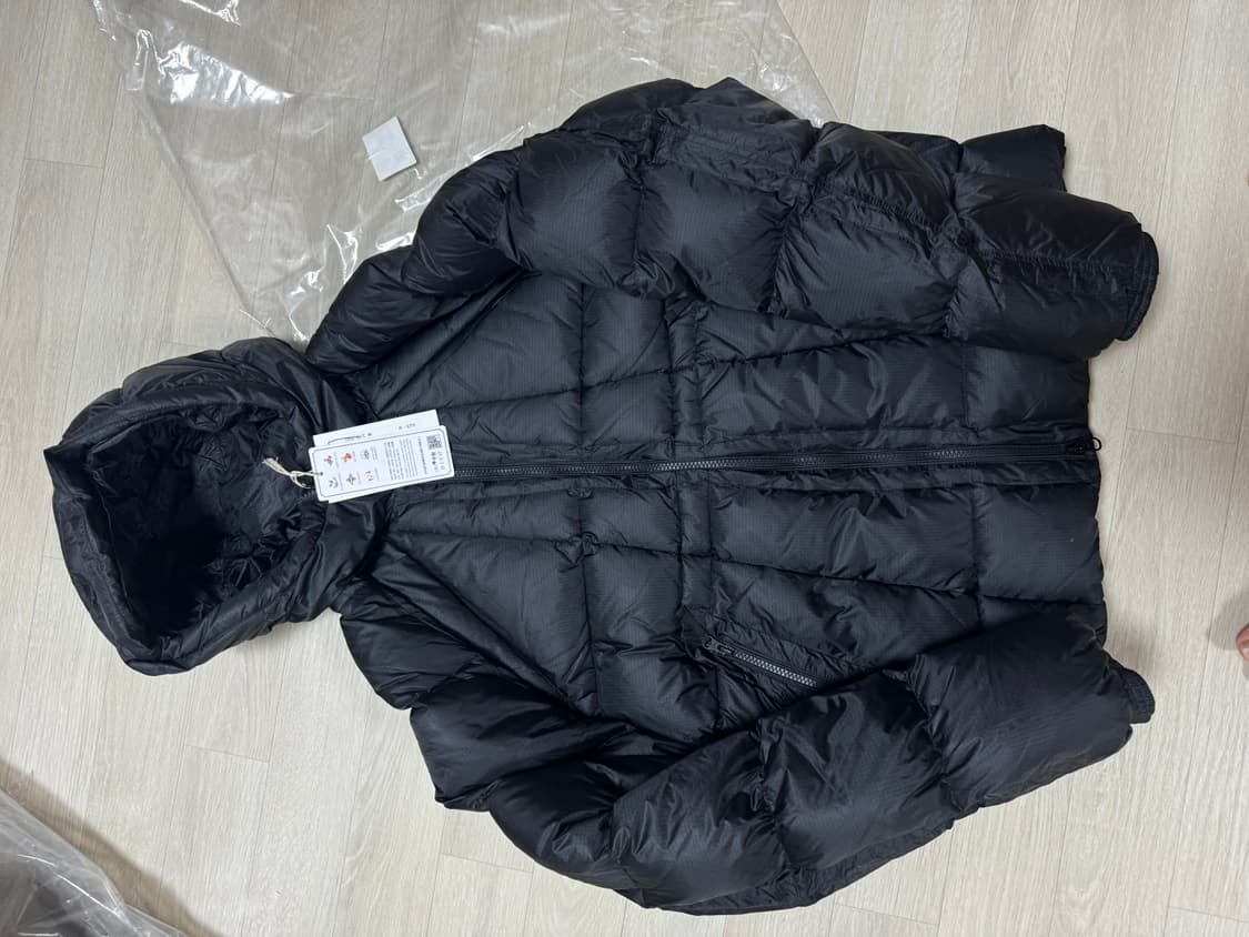 [M] 스키즘인듀싱 경량패딩 새상품 상품이미지1