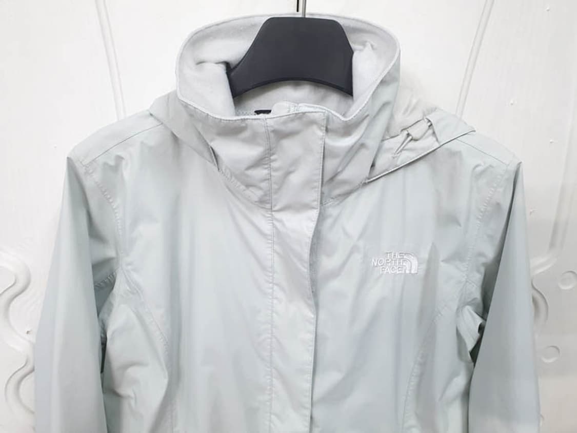 노스페이스 여성 바람막이 자켓 연그레이 S 상품이미지2