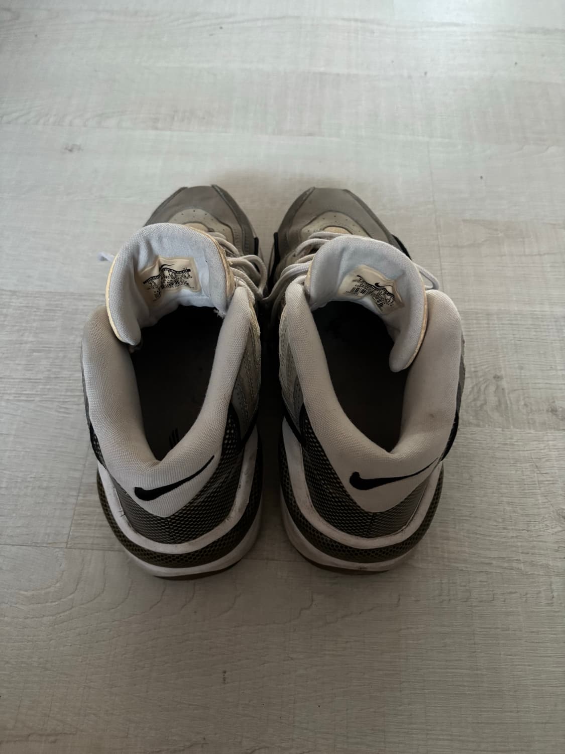 [255] 나이키 에어 줌 플라이트 96  상품이미지3