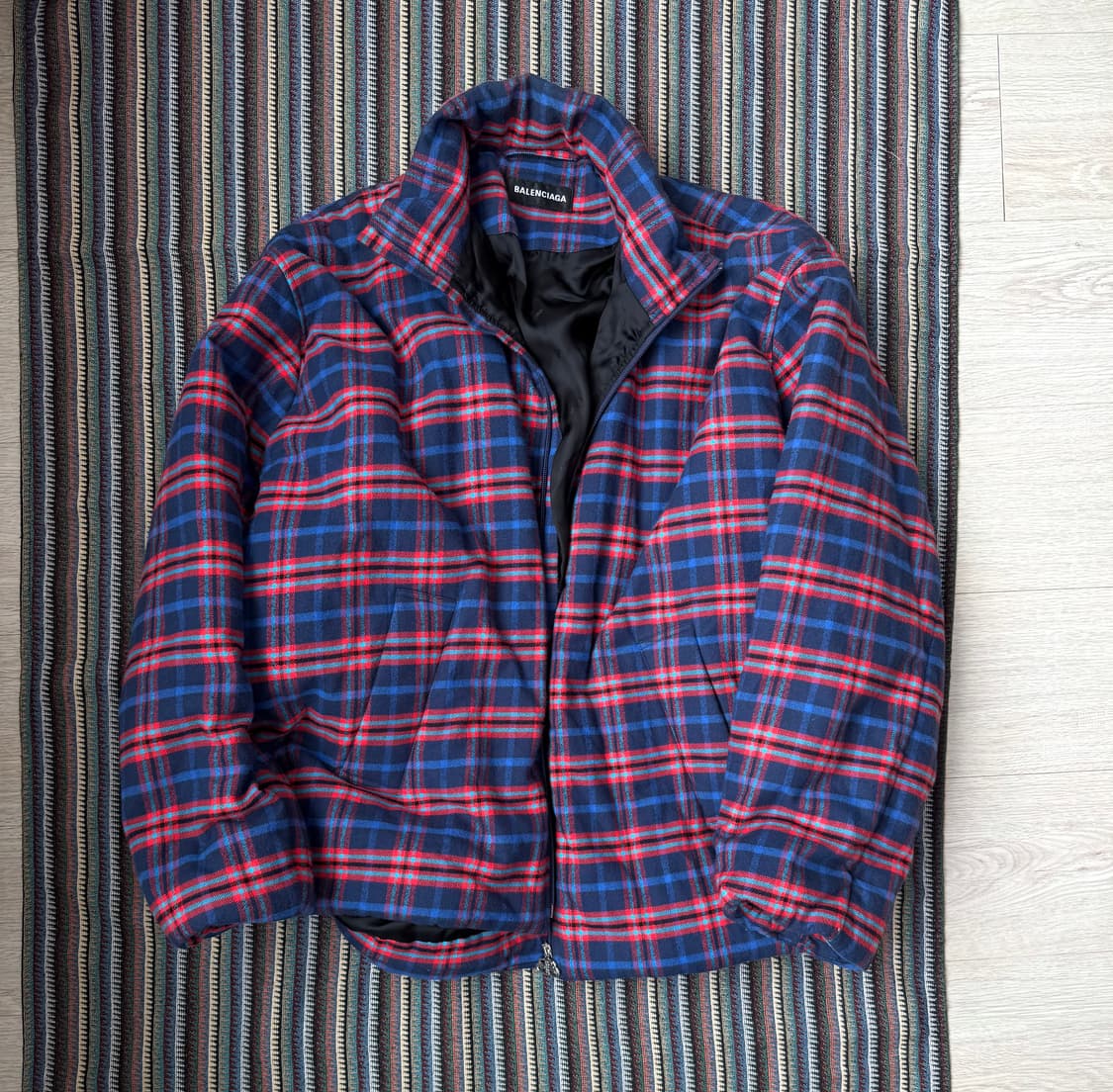 발렌시아가 플란넬 체크 패디드 자켓 상품이미지3