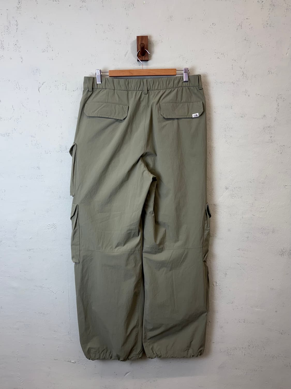 노스페이스 나일론 카고팬츠 올리브 그린 상품이미지2