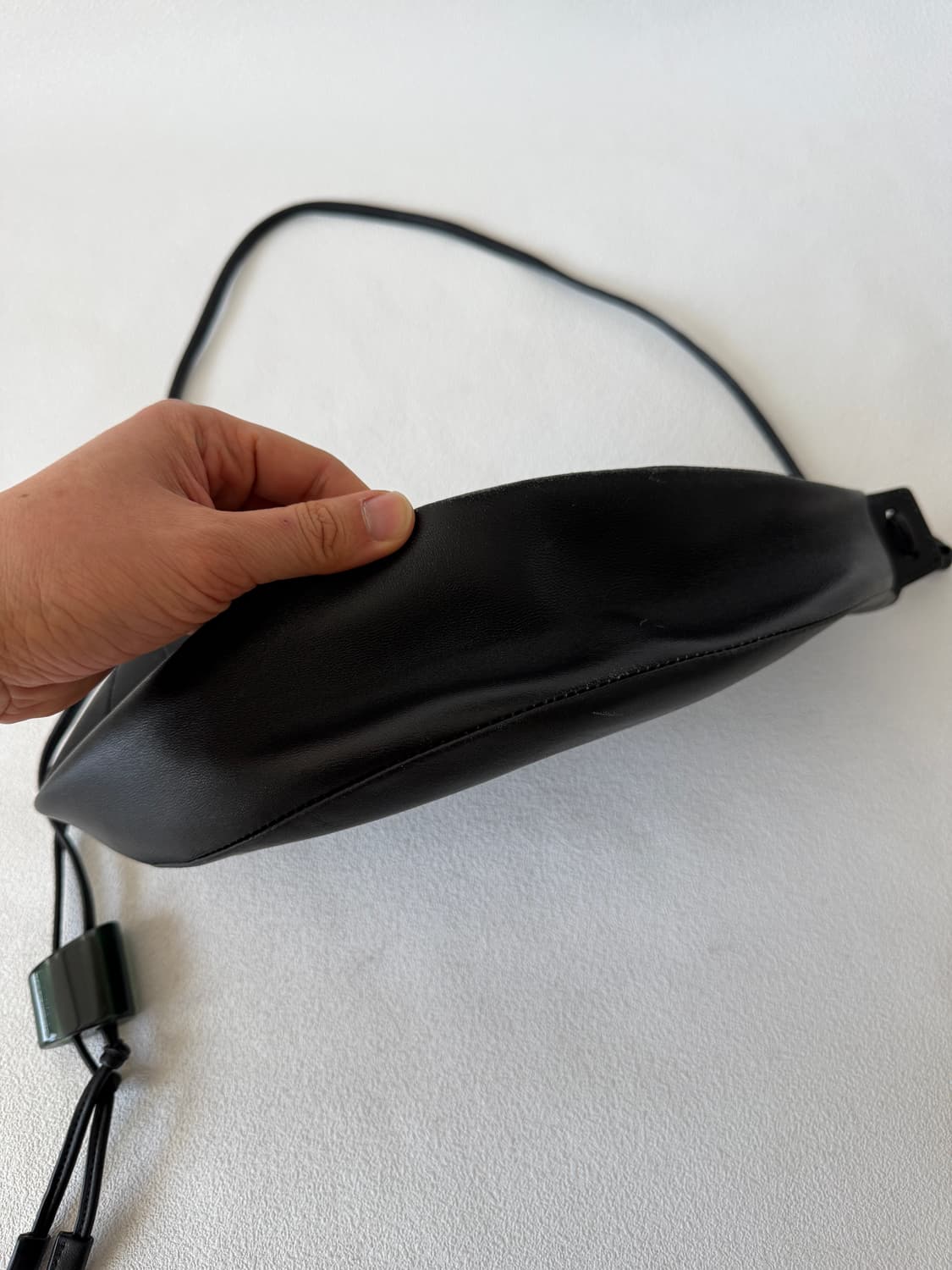 아카이브앱크(Archivepke) 레더 숄더백 상품이미지4