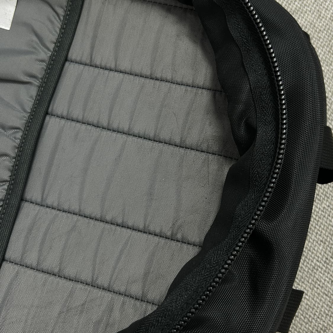 노스페이스 킨카주 블랙 백팩 상품이미지5