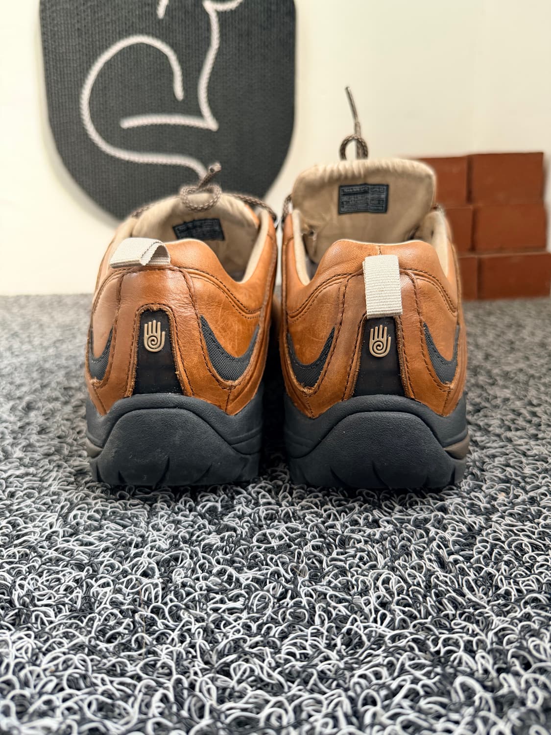 테바(Teva) 프리미엄 가죽 방수 등산화 상품이미지3