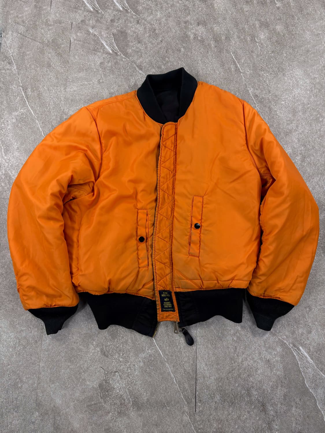 Alpha industries Ma-1 Blood chit 상품이미지6