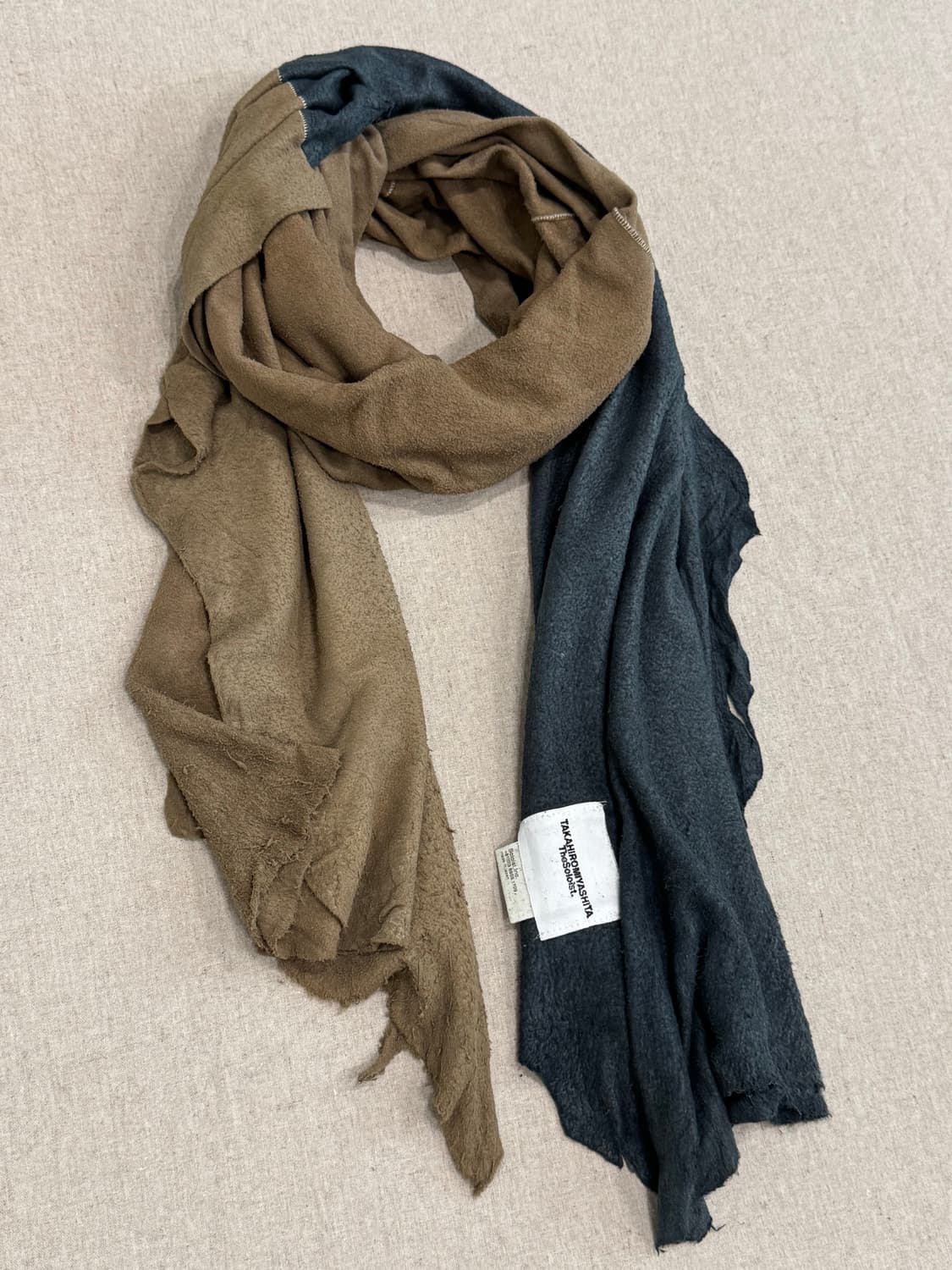 솔로이스트 17aw 디어스킨 머플러 상품이미지1