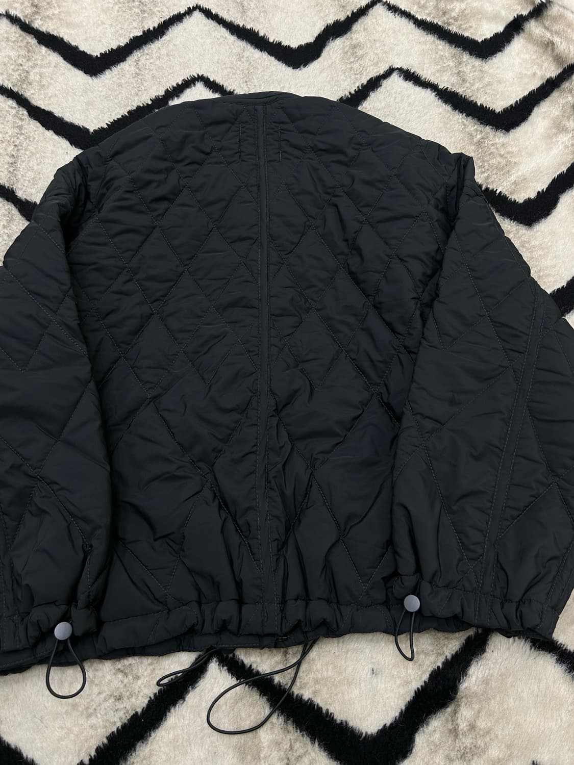 [한국L]ZARA 오버핏 크롭 경량 퀄팅 자켓/짙은그린 상품이미지3