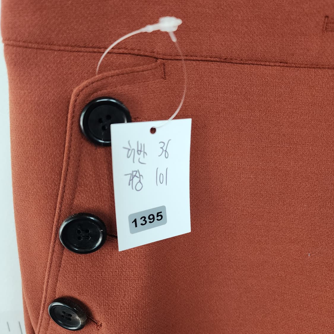 미샤 버튼 디테일 와이드 팬츠 상품이미지8